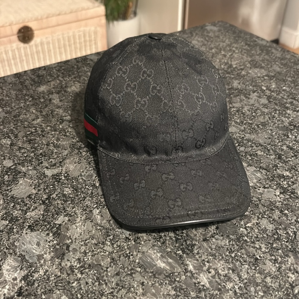 🦁 Gucci Signature GG Monogram Baseball Hat - Picture 5 of 16